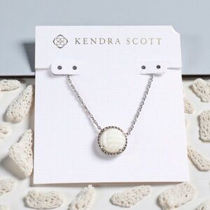 🌻NEW Kendra Scott Volleyball Mother-of-Pearl Silver Short Pendant Necklace